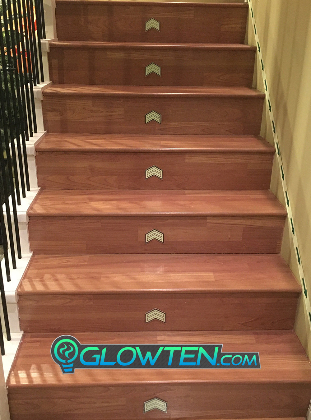 GLOWTEN.com - DOUBLE ARROWS Glow in the Dark Stairs Guide Directional Safety See Clearly At Night Metal Badge Sign light exposure picture photo cap preview pic 7